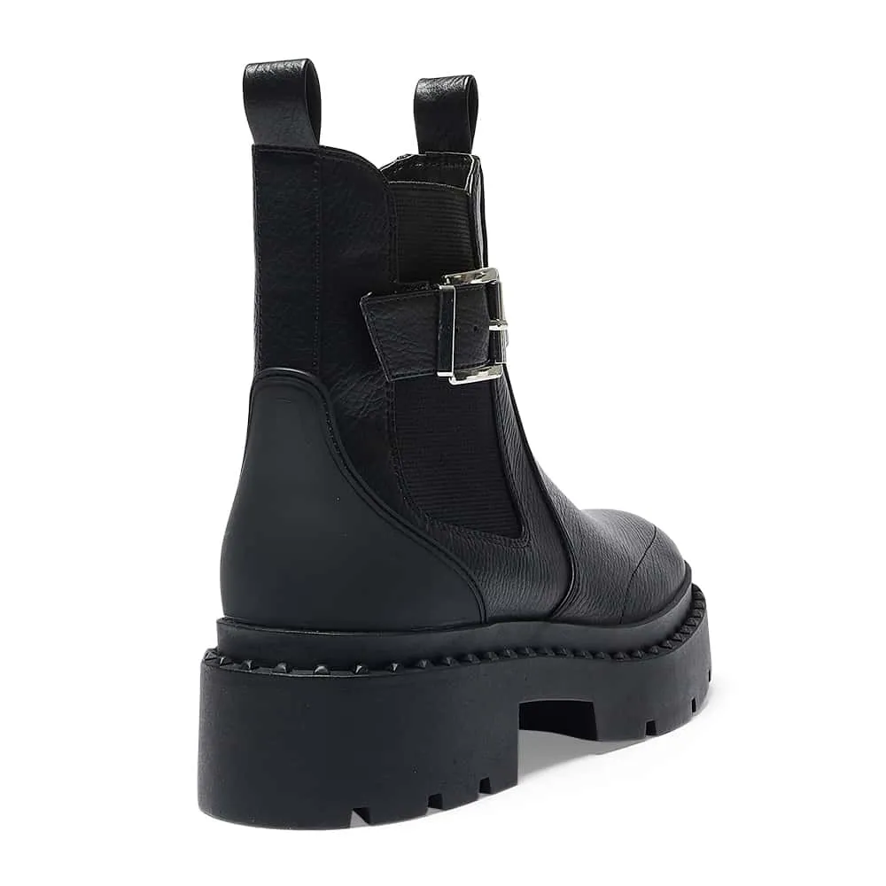 Kobe Boot in Black Smooth