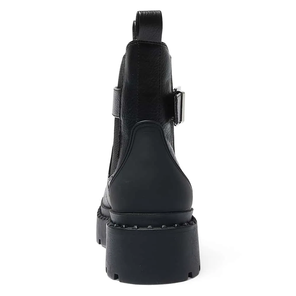 Kobe Boot in Black Smooth