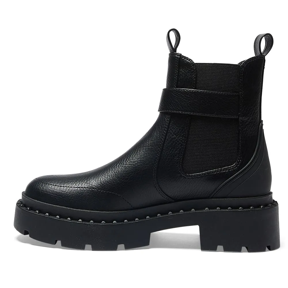 Kobe Boot in Black Smooth